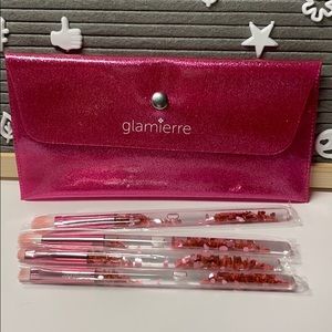 GLAMIERRE
Pink Luxe Glitter Eye Brush Collection